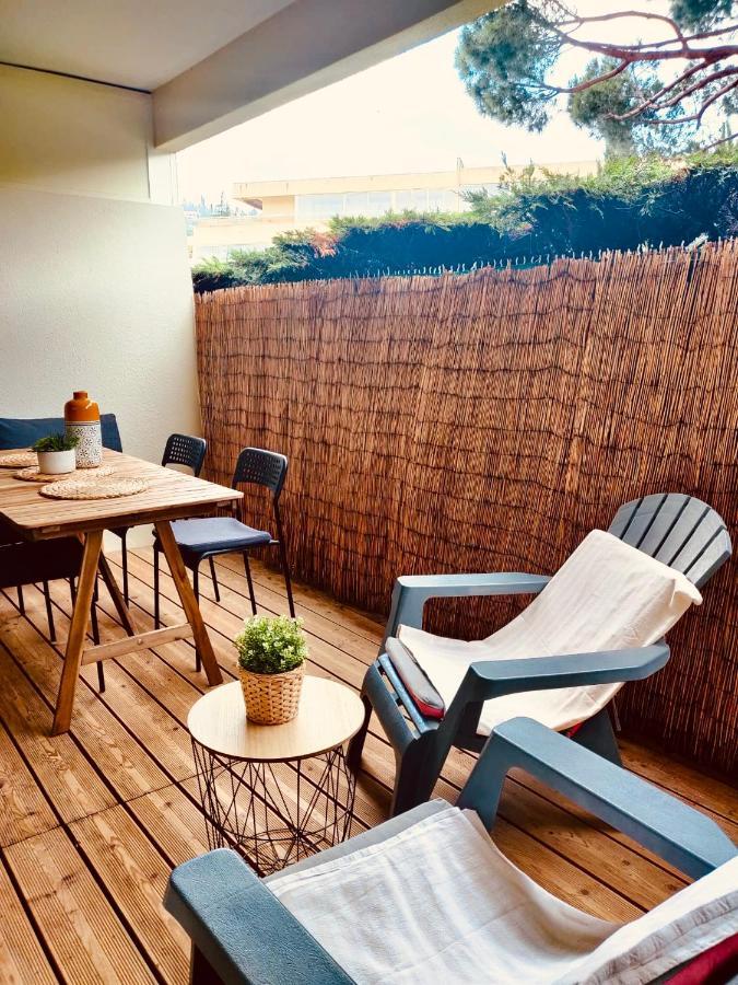 Mandelieu Grand Studio Avec Piscine Et Proche De La Mer מראה חיצוני תמונה